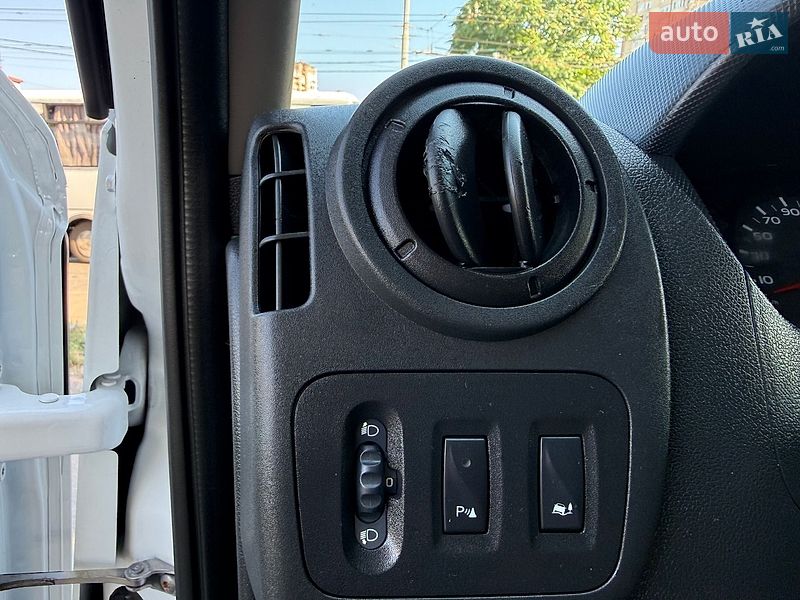 Вантажний фургон Renault Master 2019 в Одесі