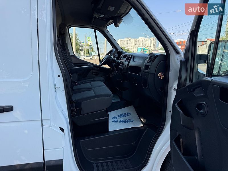 Вантажний фургон Renault Master 2019 в Одесі