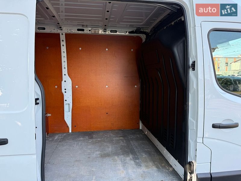 Вантажний фургон Renault Master 2019 в Одесі