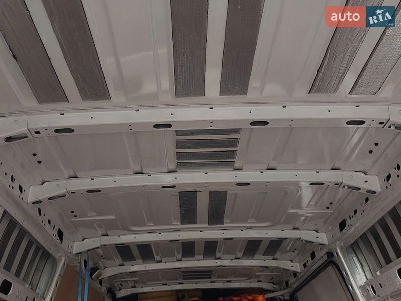 Вантажний фургон Renault Master 2019 в Львові