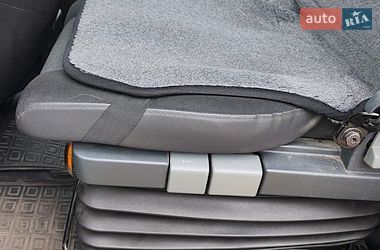 Вантажний фургон Renault Master 2019 в Львові