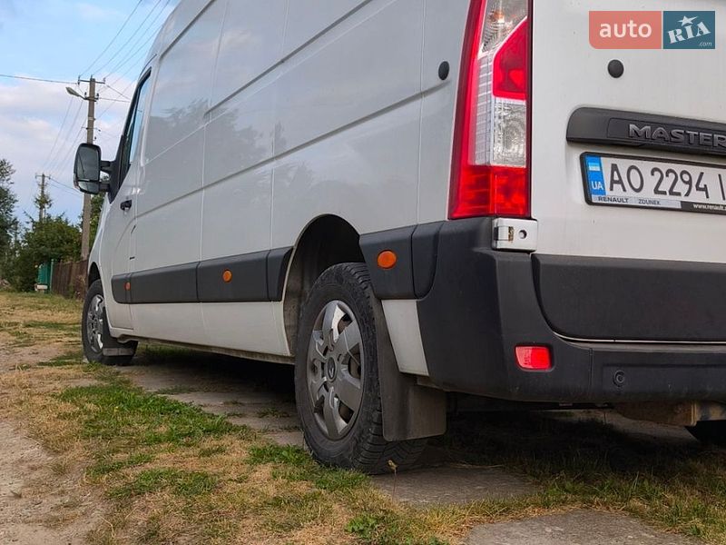 Вантажний фургон Renault Master 2019 в Львові