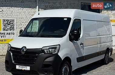 Вантажний фургон Renault Master 2021 в Рівному