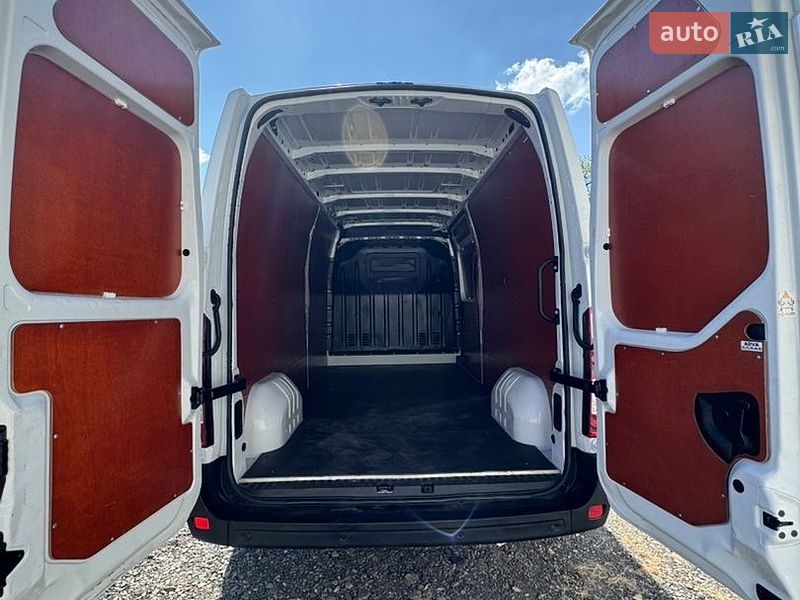 Грузовой фургон Renault Master 2021 в Ровно