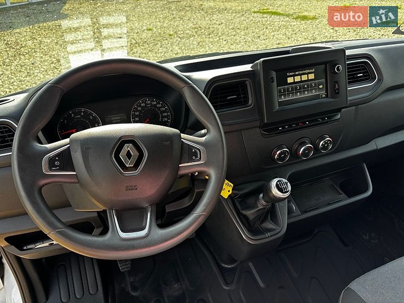 Вантажний фургон Renault Master 2021 в Львові