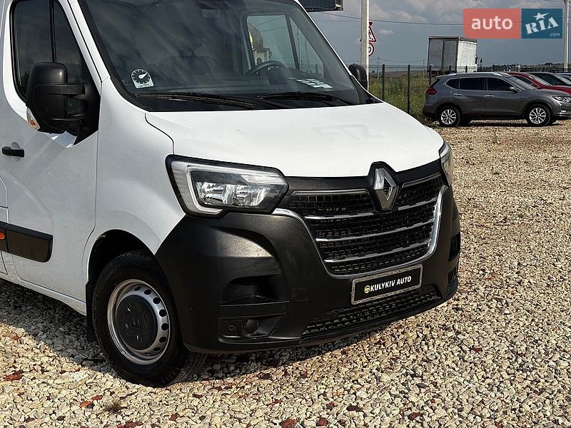 Вантажний фургон Renault Master 2021 в Львові