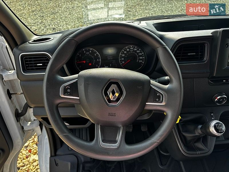 Вантажний фургон Renault Master 2021 в Львові