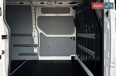 Вантажний фургон Renault Master 2021 в Львові