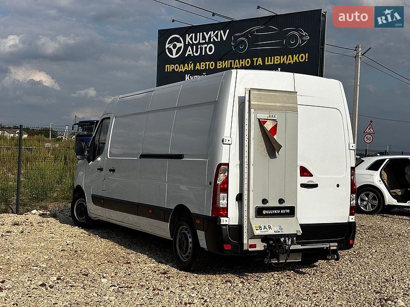 Вантажний фургон Renault Master 2021 в Львові