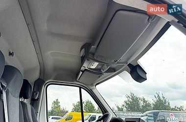 Вантажний фургон Renault Master 2021 в Львові