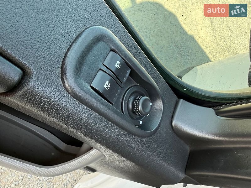 Грузовой фургон Renault Master 2018 в Львове