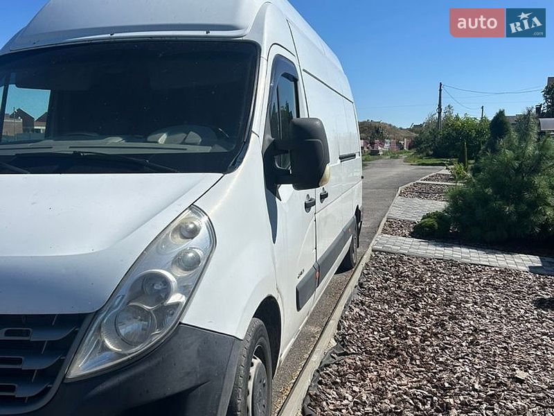 Вантажний фургон Renault Master 2012 в Дніпрі