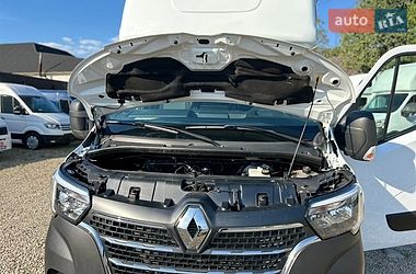 Тентованый Renault Master 2023 в Хусте