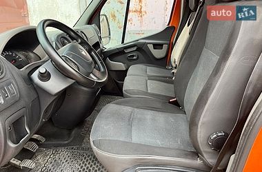 Вантажний фургон Renault Master 2018 в Львові