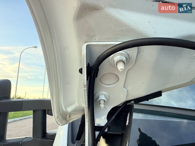 Тентованый Renault Master 2022 в Киеве