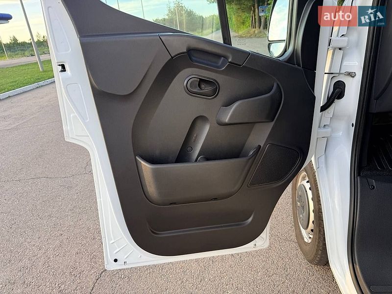 Тентованый Renault Master 2022 в Киеве