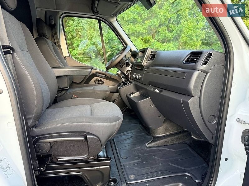 Тентованый Renault Master 2022 в Киеве