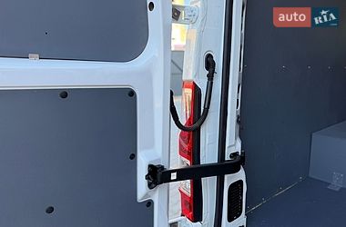 Грузовой фургон Renault Master 2018 в Дубно