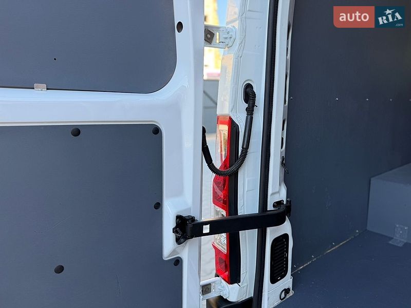 Грузовой фургон Renault Master 2018 в Дубно