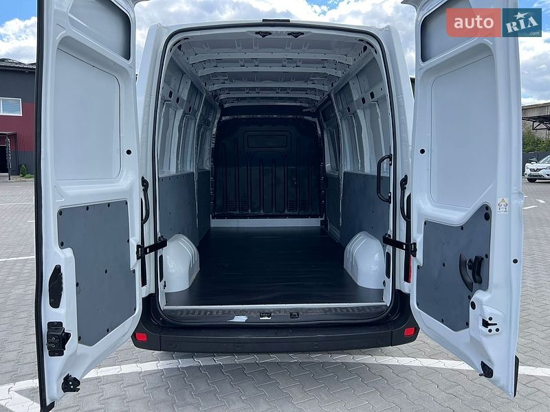 Микроавтобус грузовой (до 3,5т) Renault Master 2022 в Дубно