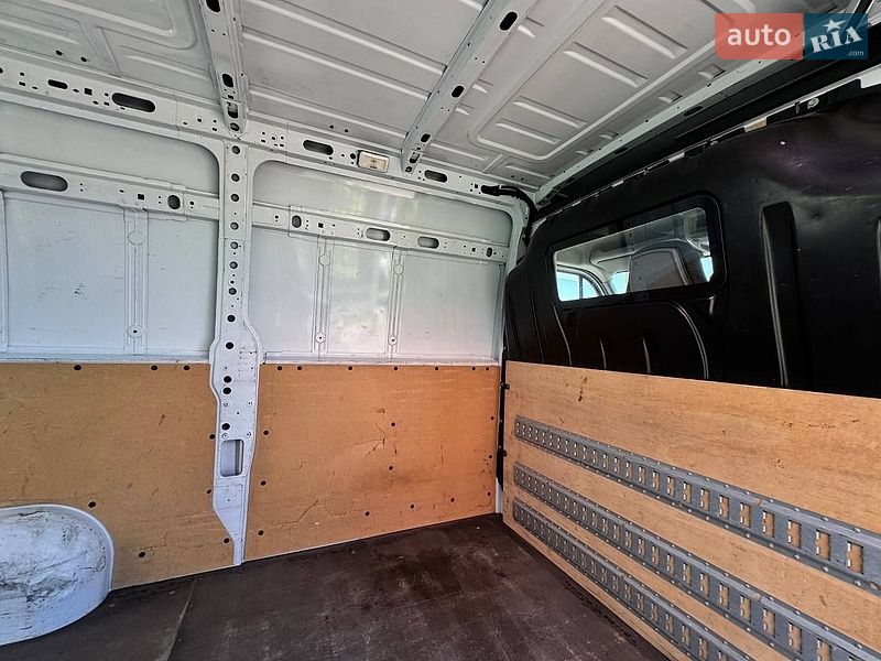 Вантажний фургон Renault Master 2021 в Вінниці