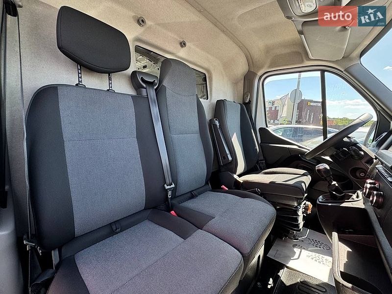 Вантажний фургон Renault Master 2021 в Вінниці