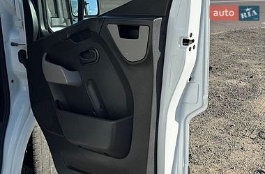 Вантажний фургон Renault Master 2017 в Луцьку