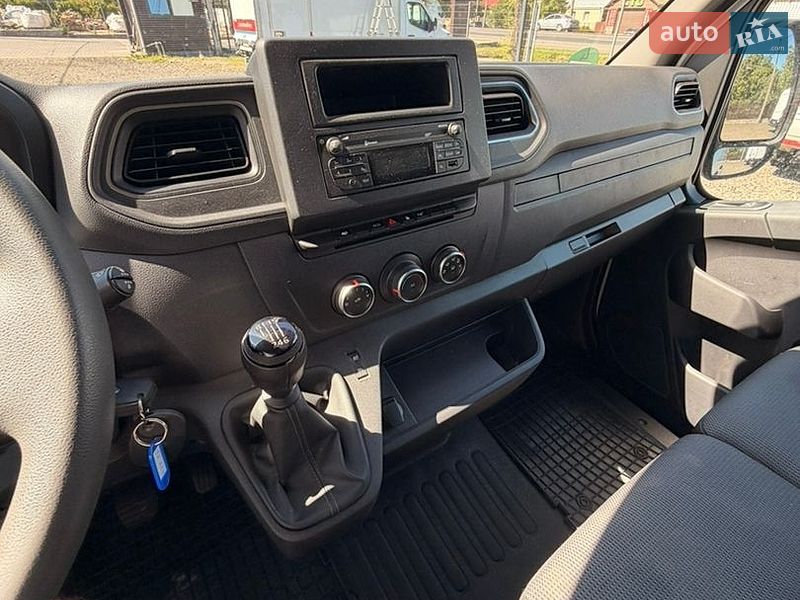 Грузовой фургон Renault Master 2022 в Луцке