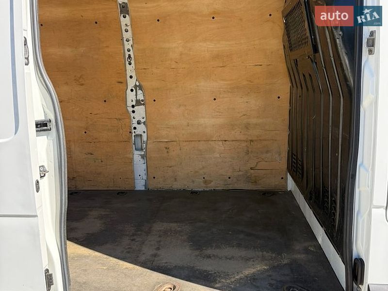 Грузовой фургон Renault Master 2013 в Хмельницком