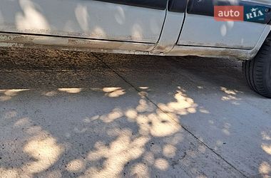 Грузовой фургон Renault Master 2008 в Вараше