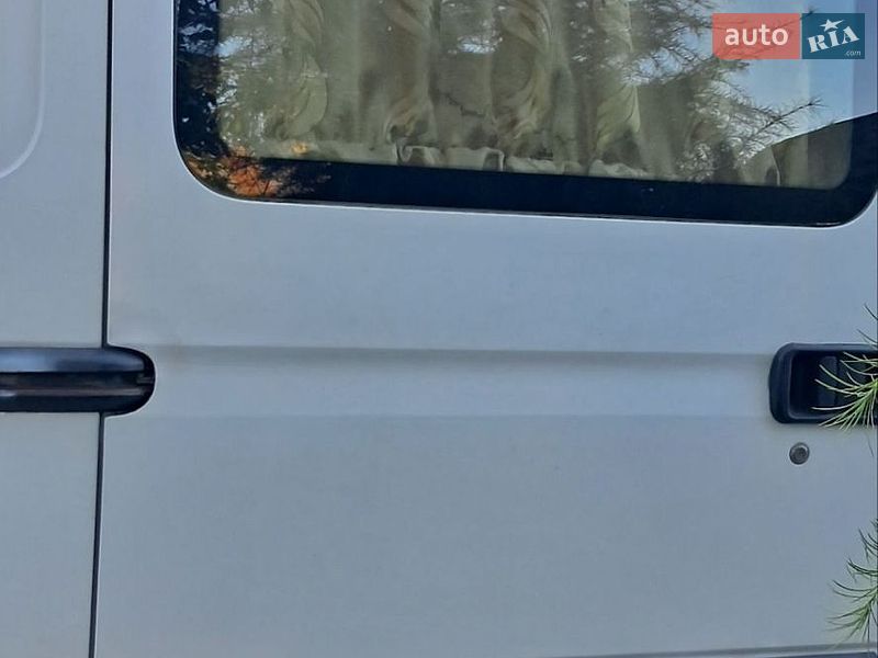 Грузовой фургон Renault Master 2008 в Вараше