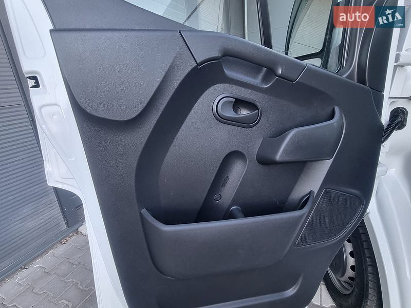 Вантажний фургон Renault Master 2022 в Бердичеві