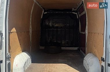 Грузовой фургон Renault Master 2016 в Киеве