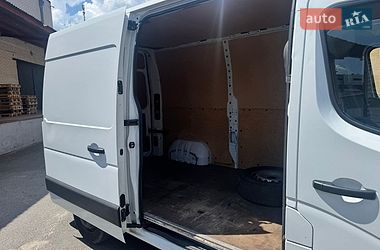 Грузовой фургон Renault Master 2016 в Киеве
