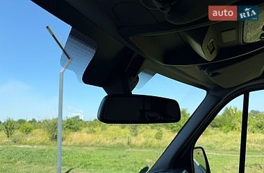 Вантажний фургон Renault Master 2020 в Рівному