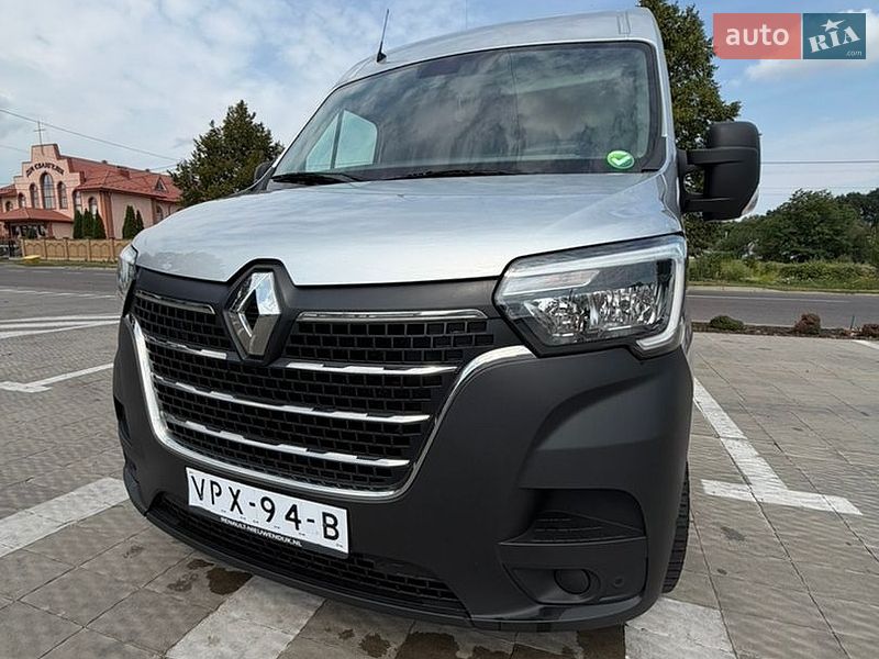 Грузовой фургон Renault Master 2022 в Луцке