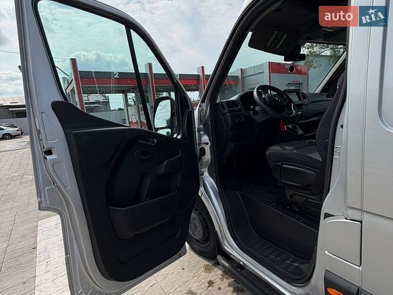 Грузовой фургон Renault Master 2022 в Луцке