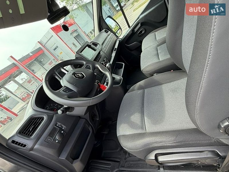 Грузовой фургон Renault Master 2022 в Луцке