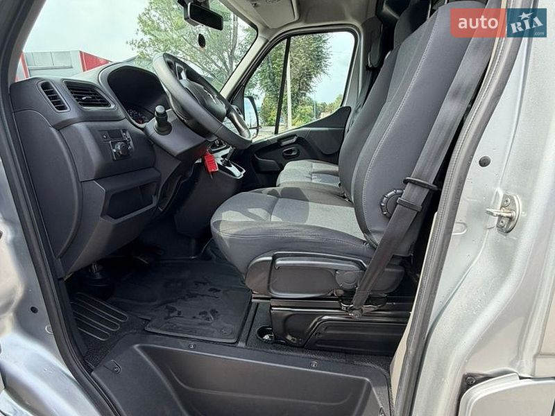 Грузовой фургон Renault Master 2022 в Луцке