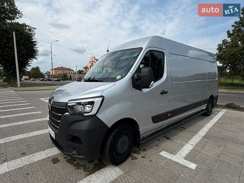 Грузовой фургон Renault Master 2022 в Луцке