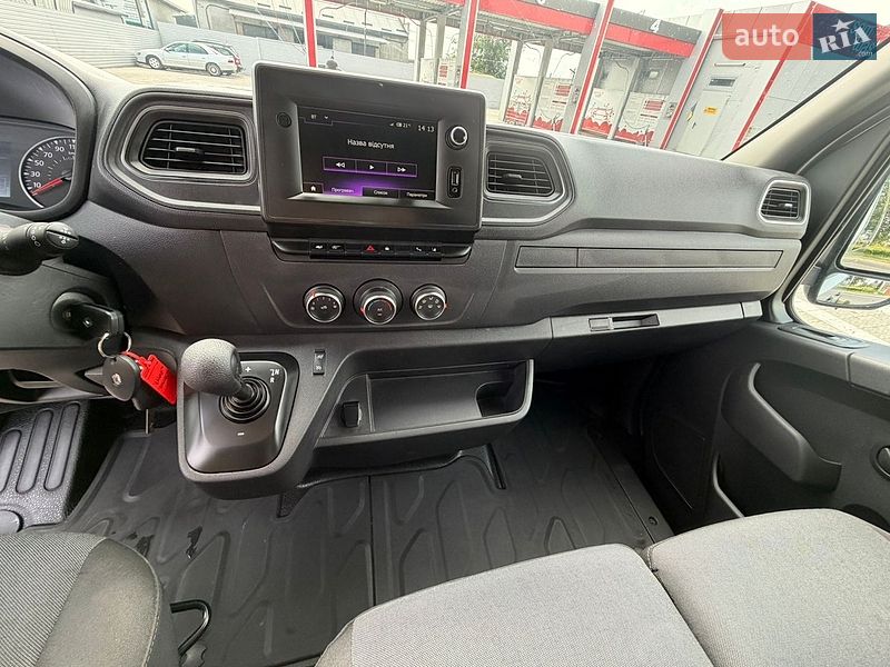 Грузовой фургон Renault Master 2022 в Луцке