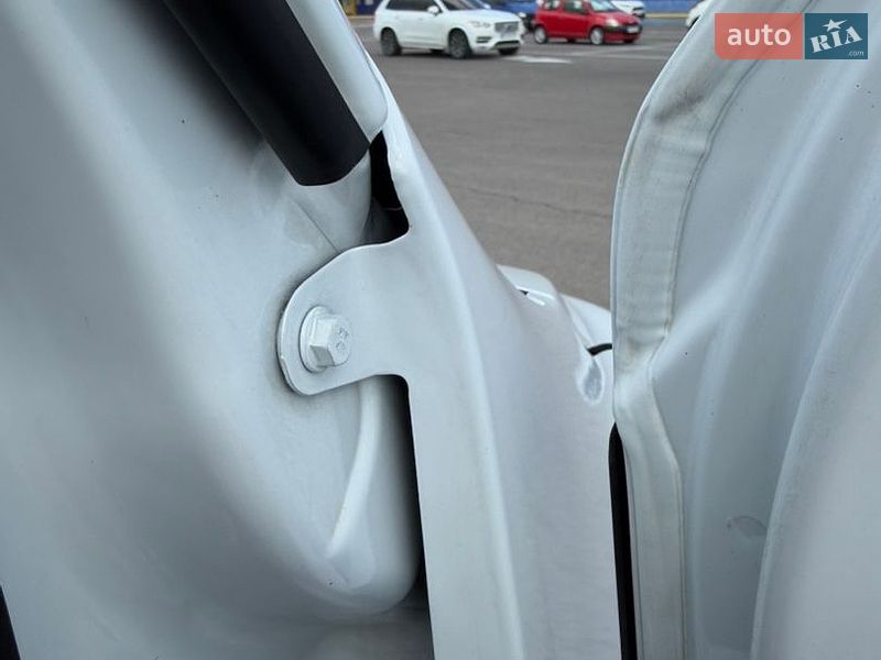 Грузовой фургон Renault Master 2022 в Луцке