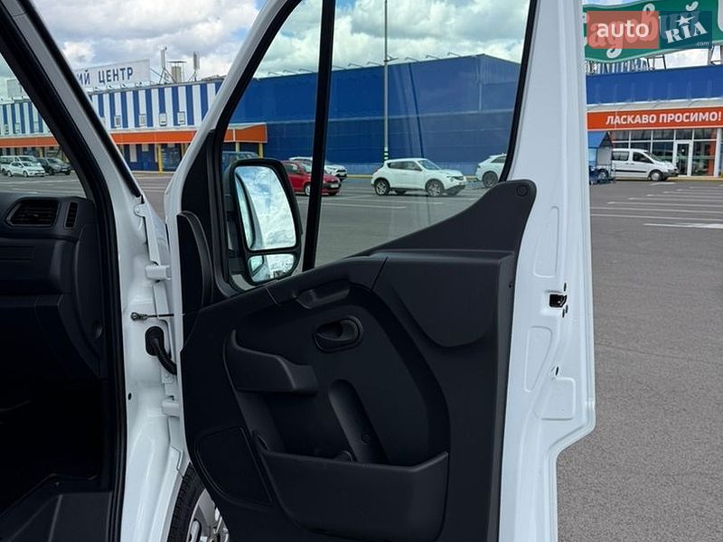 Грузовой фургон Renault Master 2022 в Луцке
