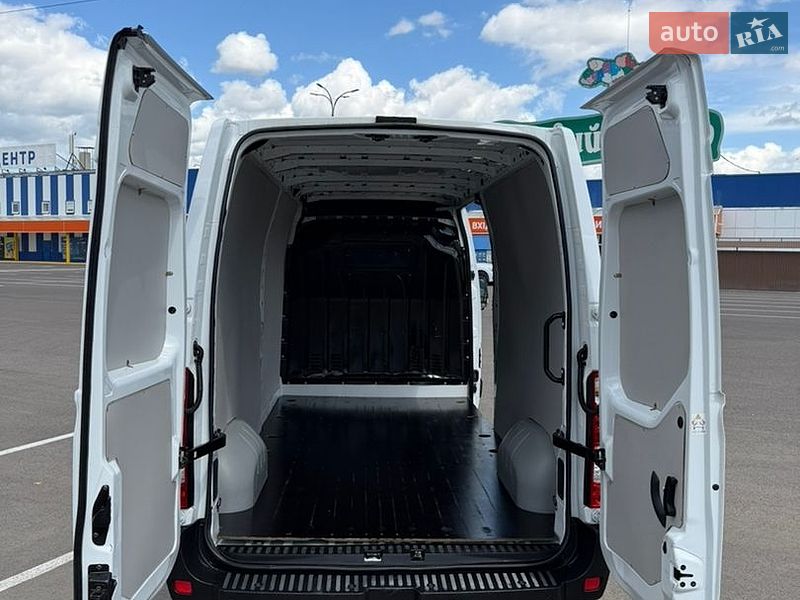 Грузовой фургон Renault Master 2022 в Луцке