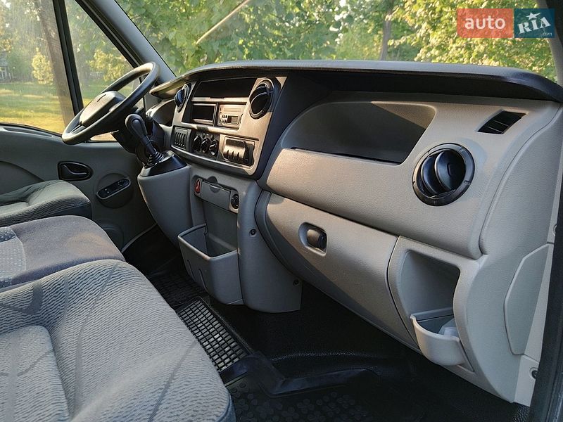 Минивэн Renault Master 2007 в Киеве