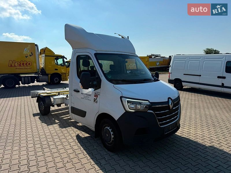 Вантажний фургон Renault Master 2020 в Луцьку