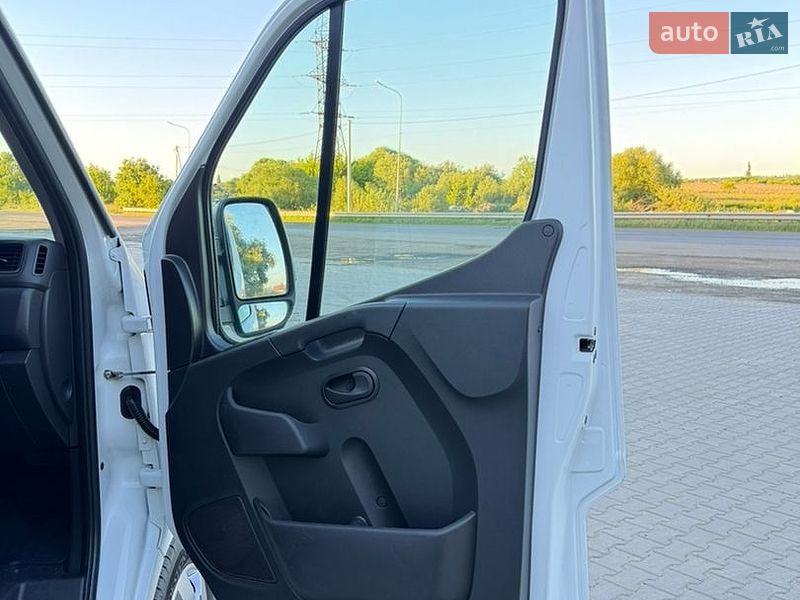 Вантажний фургон Renault Master 2021 в Луцьку