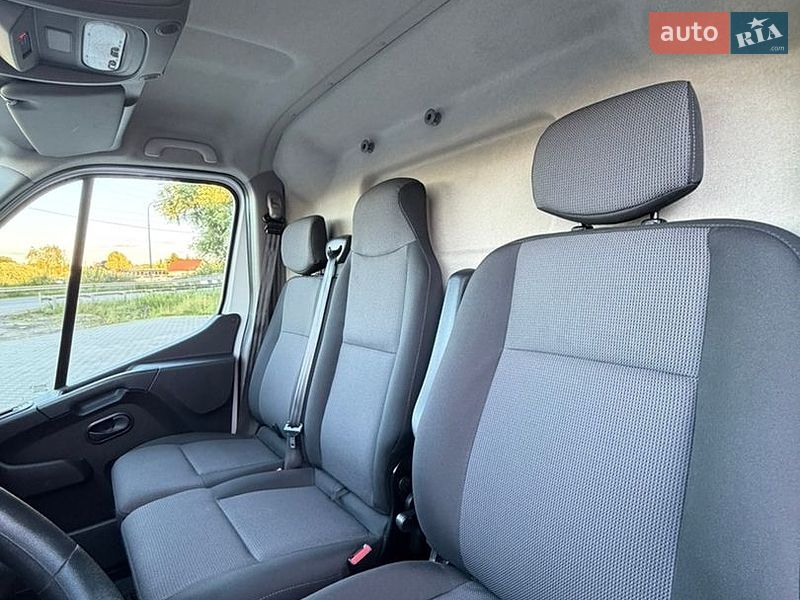 Вантажний фургон Renault Master 2021 в Луцьку