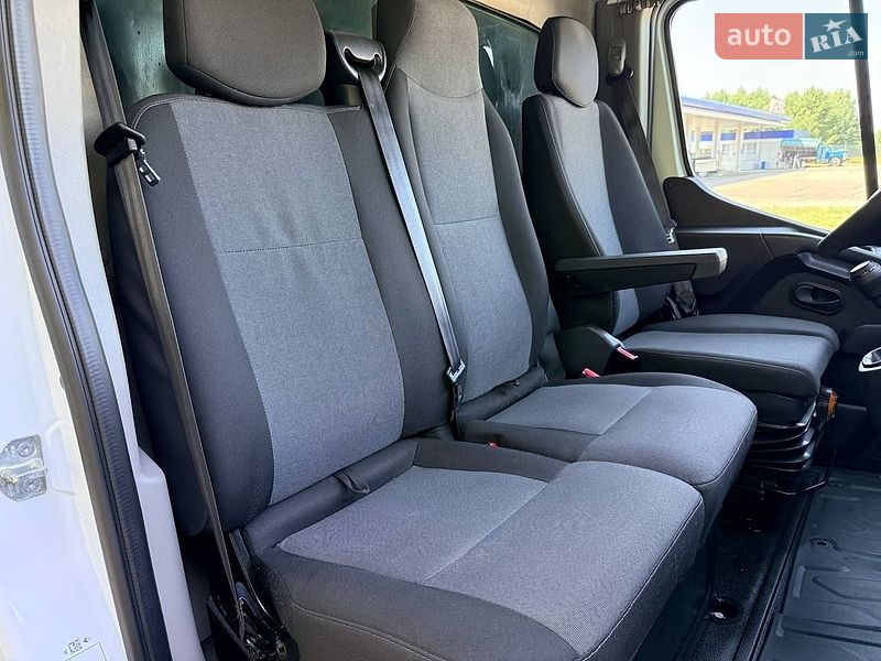 Тентованый Renault Master 2022 в Киеве