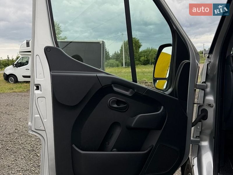 Вантажний фургон Renault Master 2021 в Ковелі